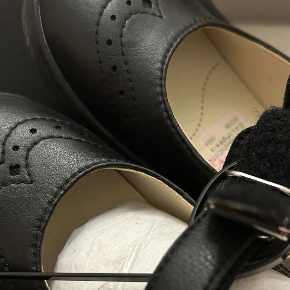 Livie & Luca Classic Black Kids Libra Mary Jane Shoes size 9 NWOT